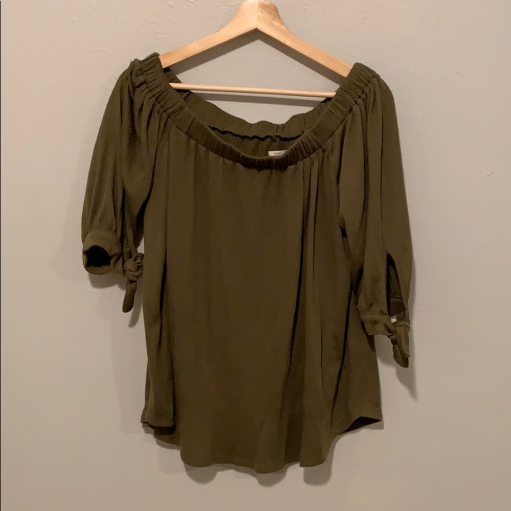 Abercrombie Off the Shoulder Top